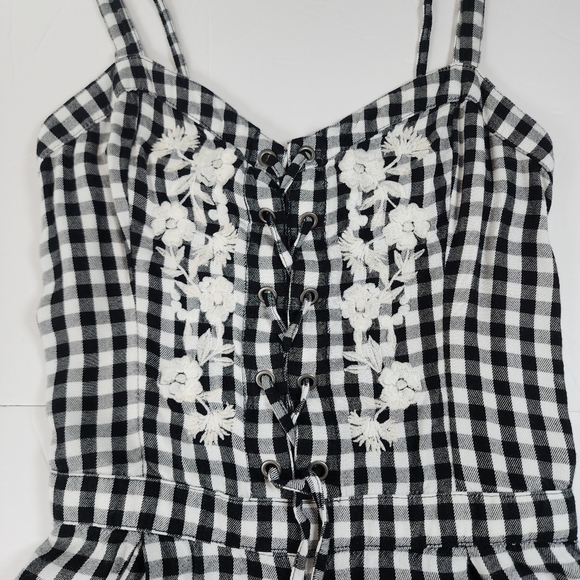 Hollister Black White Gingham Romper Sweetheart Lace-up Embroidered Bodice Small - Picture 4 of 14